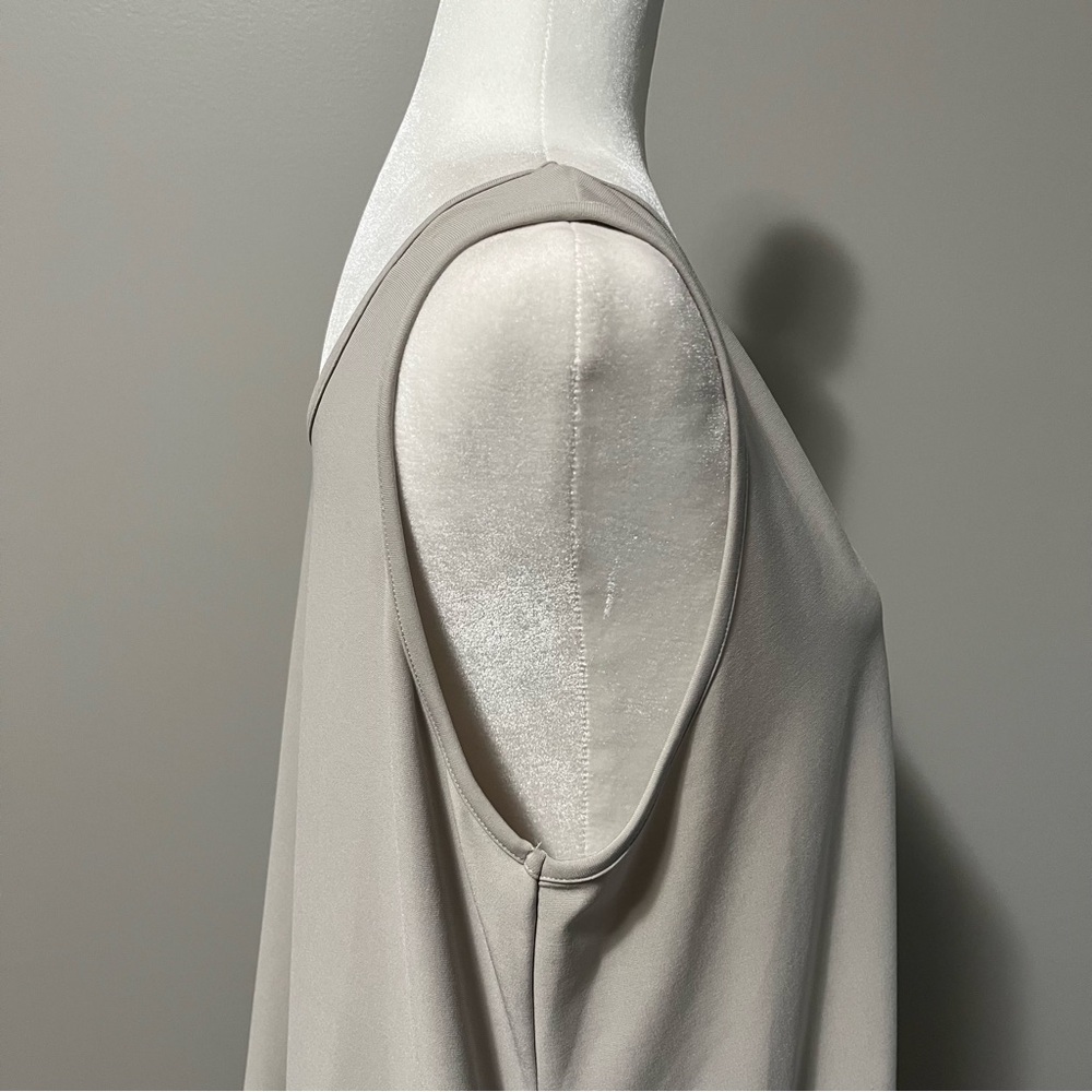 Sympli Color Block Reversible Angle Tank - Picture 9 of 12